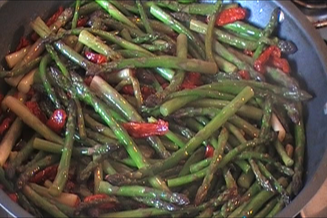 Sautéed Asparagus with Sun Dried Tomatoes