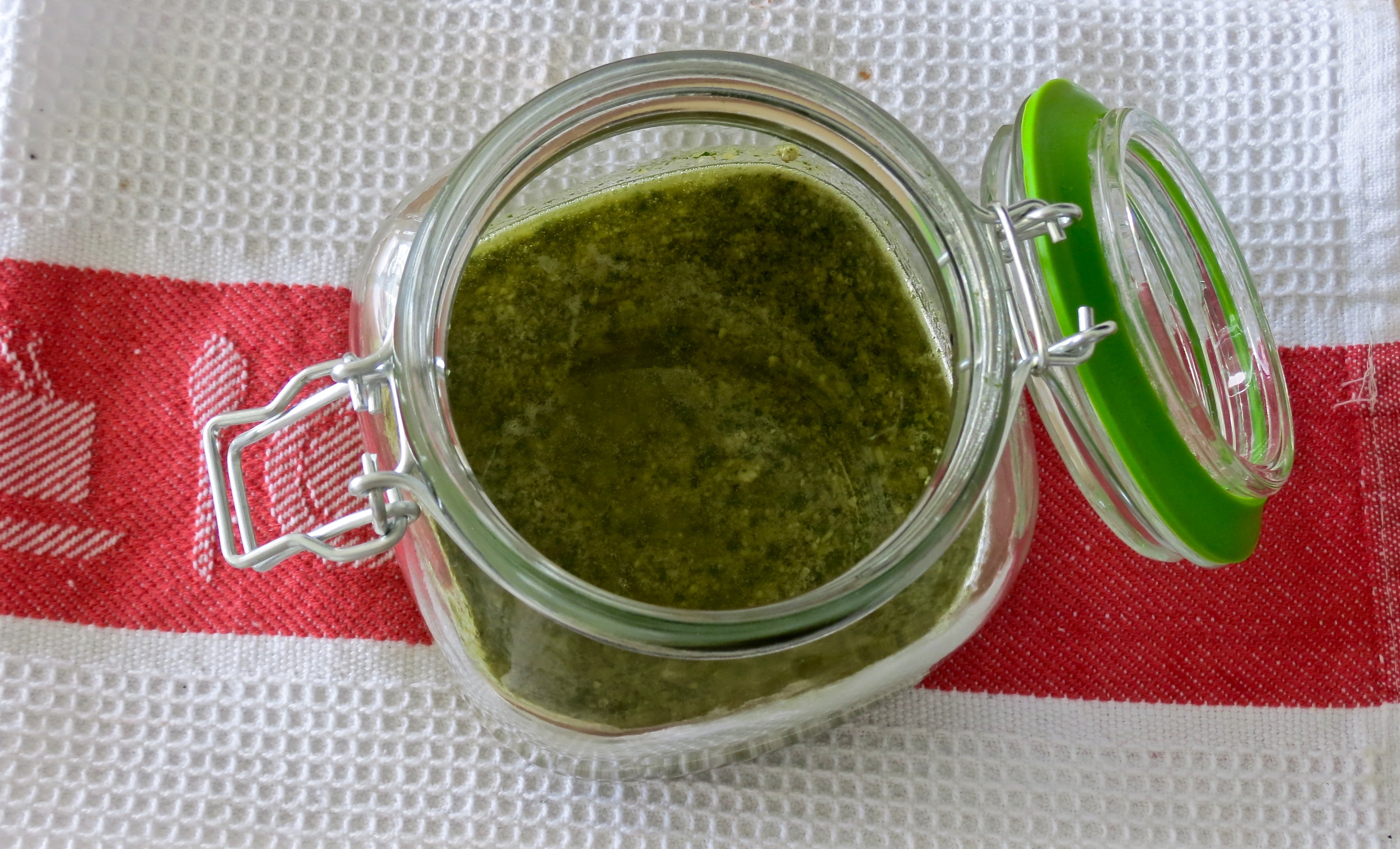 Basil & Walnut Pesto