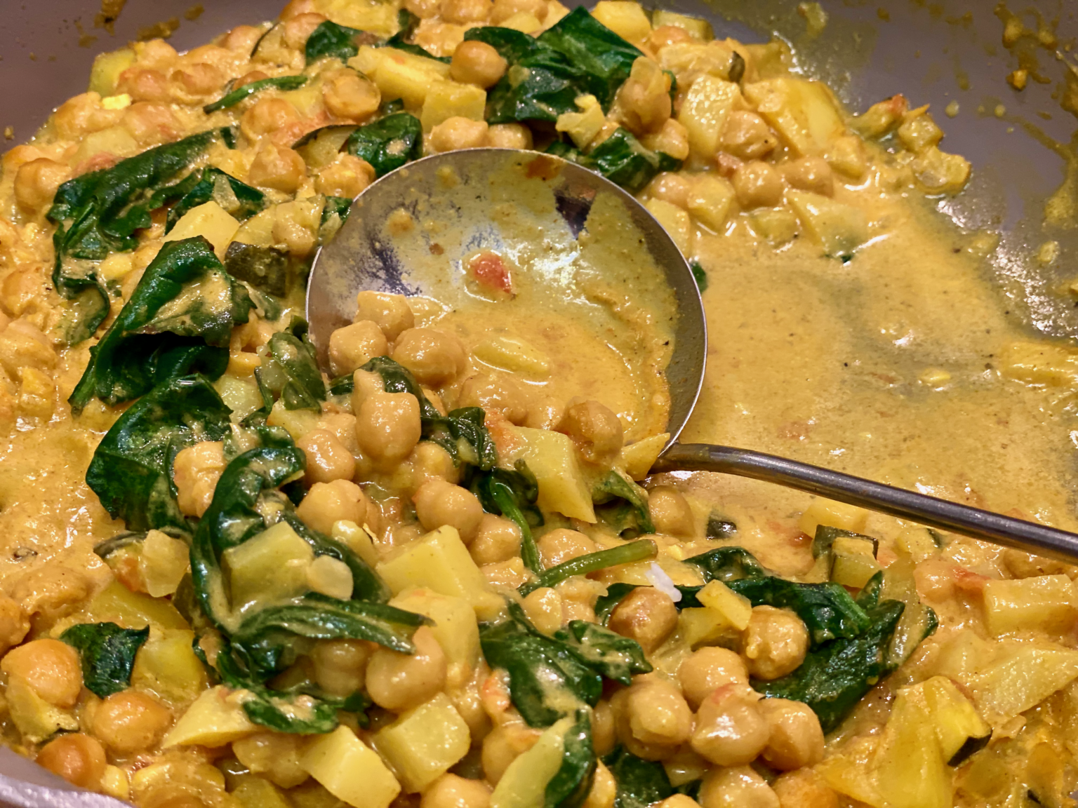 Chickpea Spinach Curry