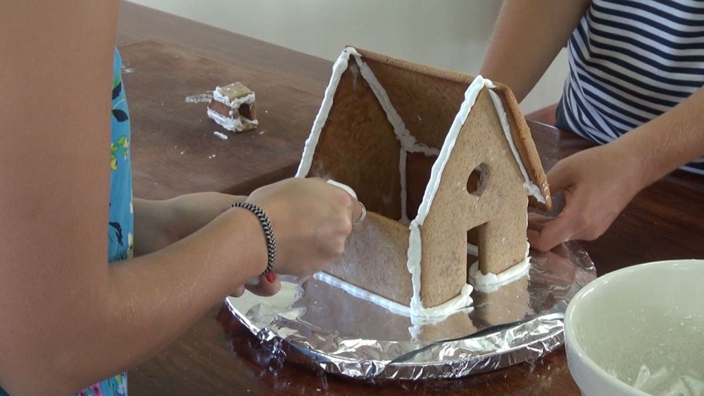 Ginger Bread House - gluing the roof