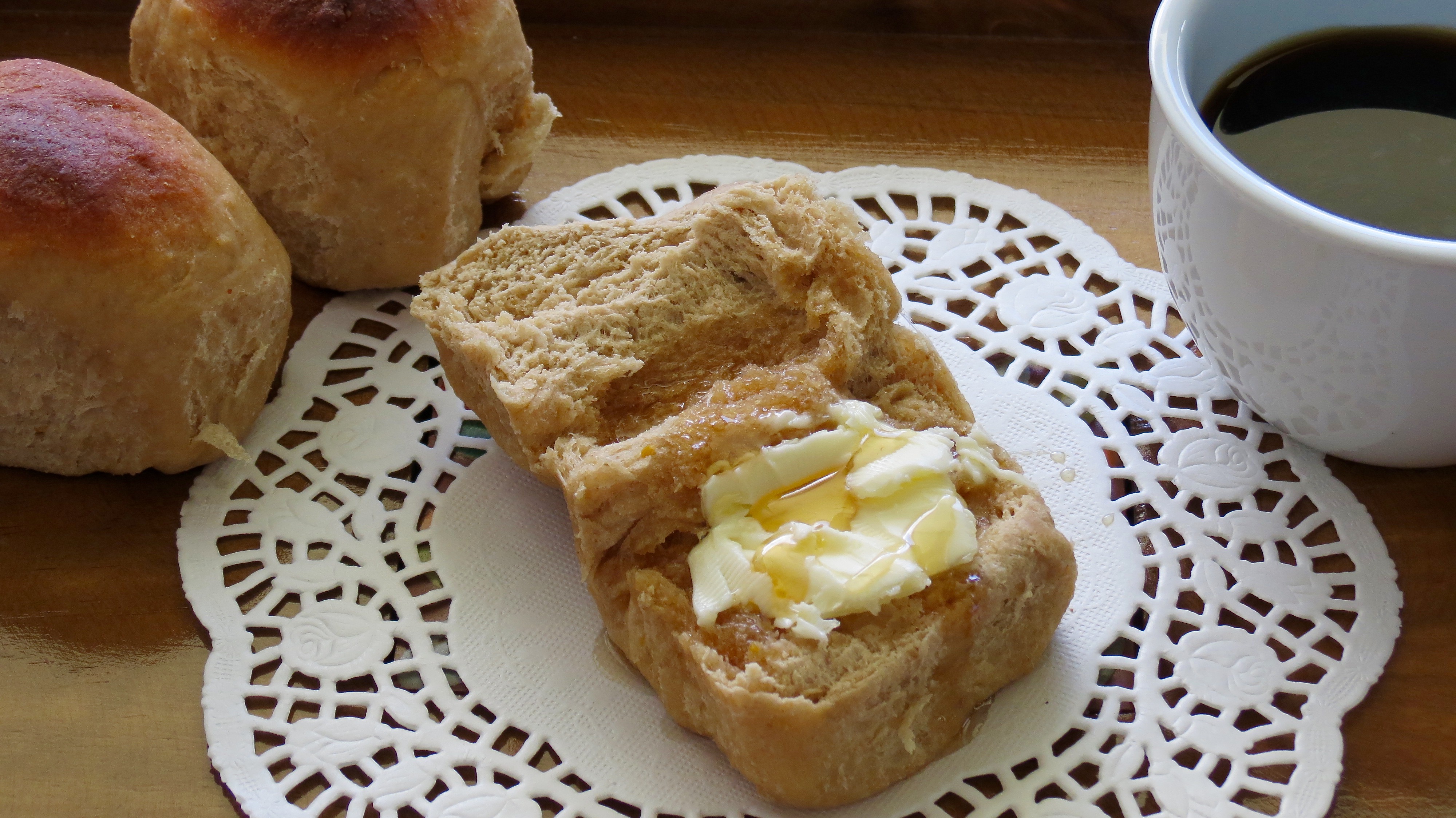 Whole Wheat Dinner Rolls